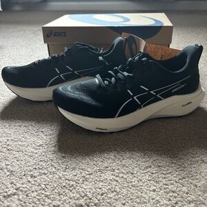 ASICS GT 2000 shoes NWT size 8.5